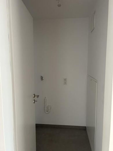 3-Zimmerwohnung in ruhiger 2ten Reihe – Hauswirtschaftsraum