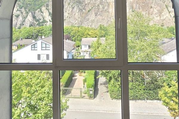! Sansasyonel Rotenfels panoramik manzarası, - Bad Münster a. St./Ebernb. bölgesinde 3 odalı dubleks daire + karavan için kapalı garaj yeri!