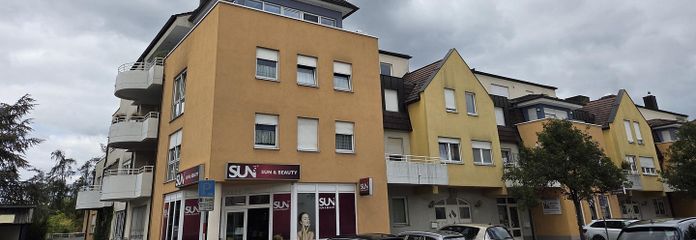 Bright 3-room apartment with fitted kitchen & underground parking space; PLEASE READ DESCRIPTION! – Aussenansicht