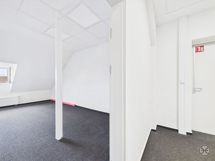 5 Einzelbüros für Co.Worker, Selbständige &amp; Co. | Kreyenbrück | Oldenburg – Eden-Ehbrecht-Immobilien_Vermietung_Einzelne-Büroräume_Kreyenbrück_008