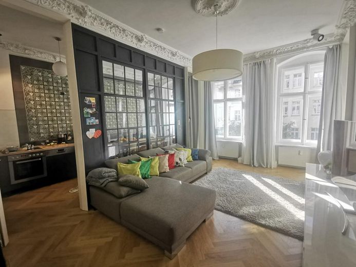 Appartamento di 4 locali a Prenzlauer Berg – Foto 1