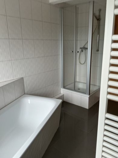Energetisch saniertes Haus mit 2 EG-Wohnungen mit Fußbodenheizung im Mittelbach und nicht Sonnenberg – Foto 8