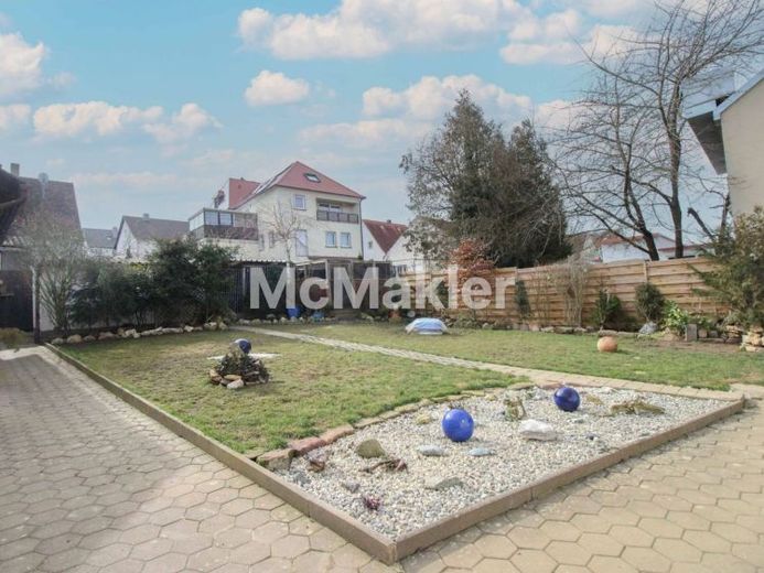Familienglück mit Garten, Doppelgarage & ausgebautem Dachgeschoss – sofort bezugsfrei! – Foto 1