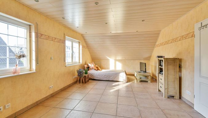 Charmantes Einfamilienhaus in idyllischer Lage von Waldbröl - Rossenbach – Großes Studio / Kinderzimmer