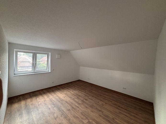 Schöne große OG-Wohnung im KFW40-Plus Haus zu vermieten! – Foto 22
