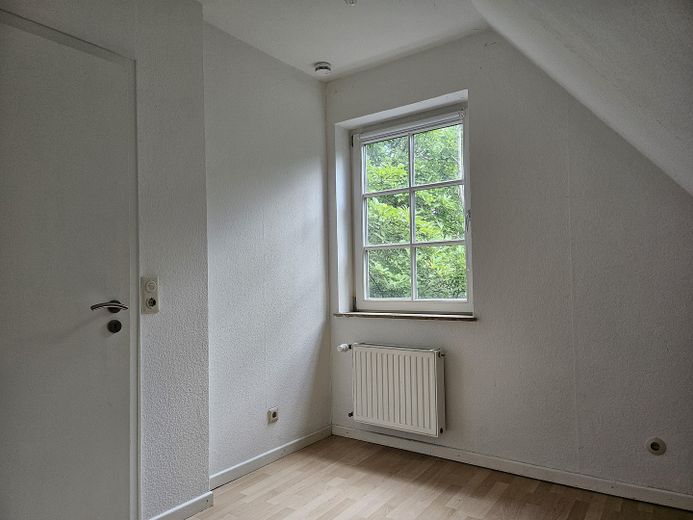 Bauernhaus mit bezauberndem Garten – Zimmer 2 DG