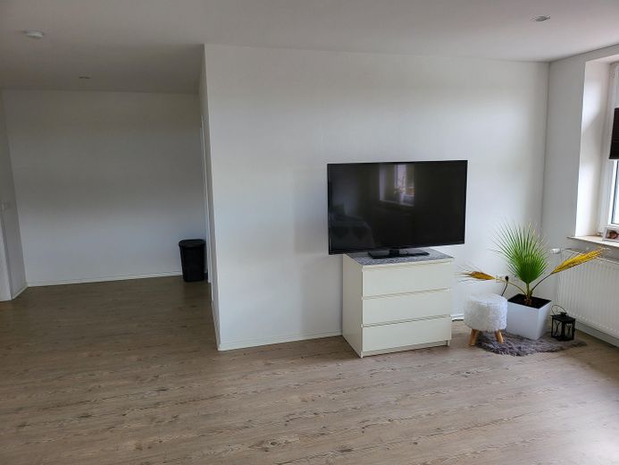 Moderne Großraumwohnung inkl. EBK, Klima und Badmöbel – Foto 5