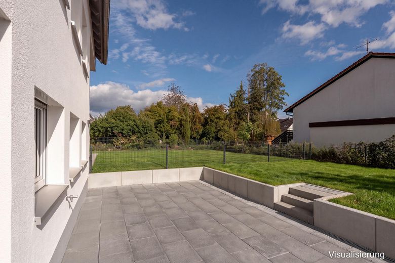 Hochwertig sanierte 3-Zimmer-EG-Wohnung mit Terrasse, Garten und 2 Stellplätzen – Südterrasse