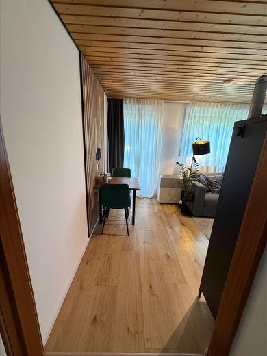 Weil der Stadt merkezinde büyük bir evde paylaşımlı daire odası – UG Zimmer 8