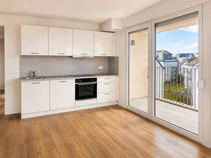 *Neuwertig* 3-Zimmer-Wohnung mit Balkon in Offenbach – Einbauküche