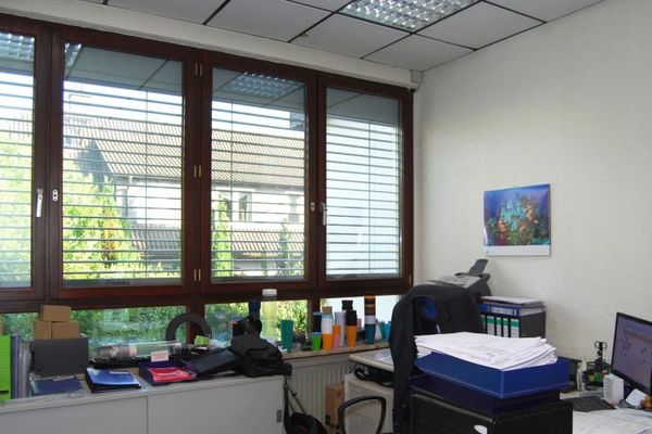 100 ile 1. 500 qm arasında ofis, eğitim, üretim veya depo alanları, otoparklı!
