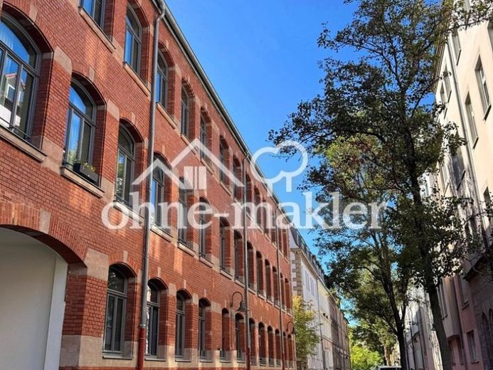 Kernsanierter Klinkerbau: 3 Zimmer, 102 m², Fußbodenheizung, Eichenparkett, Blick Lorenzkirche – Foto 1