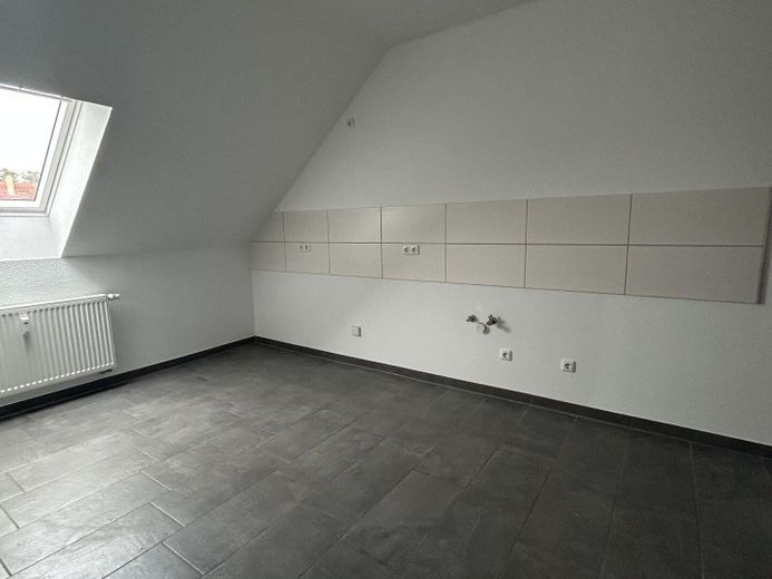 Hochwertige 5R-Wohnung mit Balkon in einer Stadtvilla – Küche