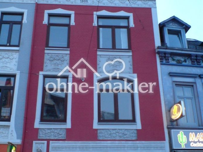 Residential and commercial building Vor dem Steintor from private owner – Photo 1