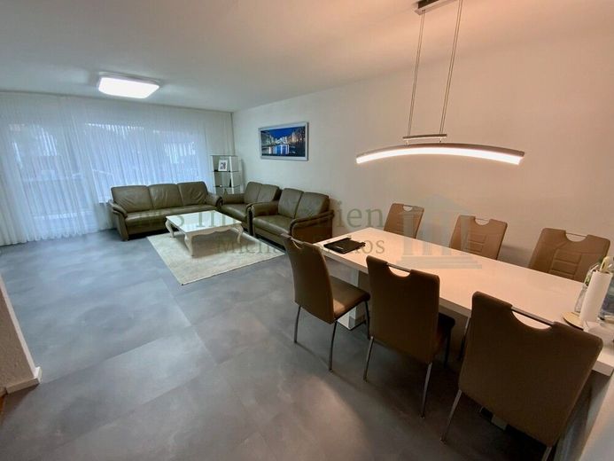 *** Charmantes Einfamilienhaus in Lampertheim-Neuschloß *** – Esszimmer:Wohnzimmer