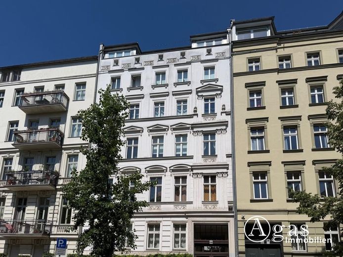 Büro in begehrter Lage am Senefelder Platz – Außenansicht