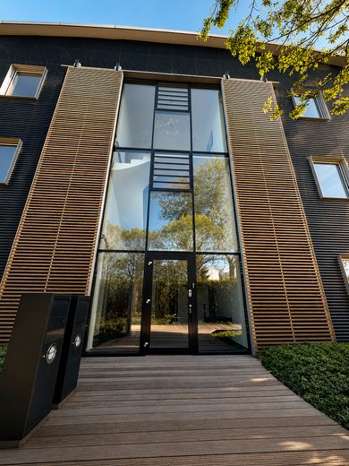 Repräsentative klimatisierte Büroflächen, Gesamtfläche 470qm, in Brühl Ost. – Eingang