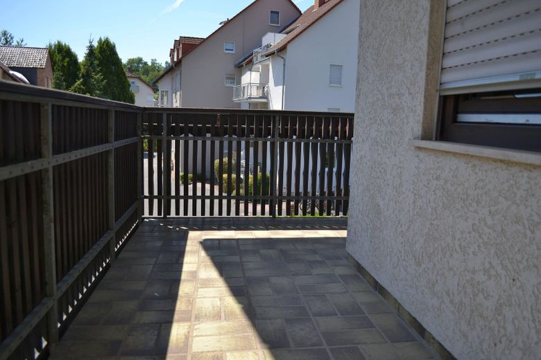 Centraal in Goldbach met veel ruimte voor het hele gezin – Balkon 1.OG