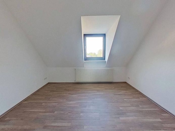 Bellissimo appartamento di 2 locali con ampia cucina e bagno con vasca – Ansicht I: Wohnzimmer