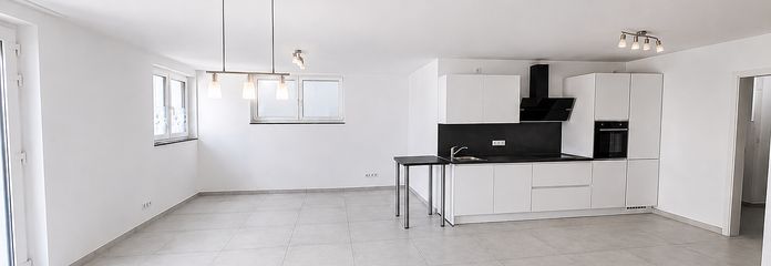 Moderne 2-Zimmer-Wohnung mit EBK und Stellplatz – Wohnen, Essen & Küche