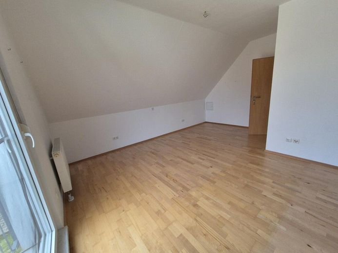Von Privat: Reiheneckhaus in ruhiger Lage Schwarzenbruck / OT Lindelburg – Eltern Foto NR 2