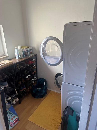Gepflegte Wohnung 3 ZKB mit EBK und Garten – Waschraum