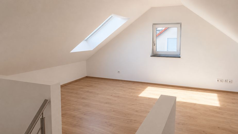 Hochwertige DHH | Neubaugebiet | Top-Lage | A+ | 150 m² | Geschlossenes Carport – الصورة 15