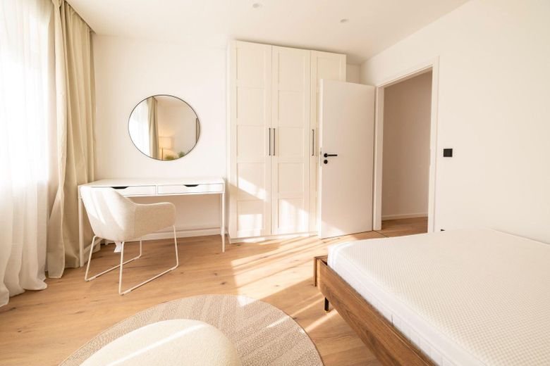 Furnished 5-room shared apartment in Munich with spacious rooms and modern features – Foto 4