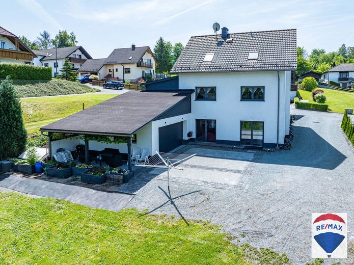 Schickes EFH mit großem Grundstück in Schwarzenbach am Wald – Bild 4