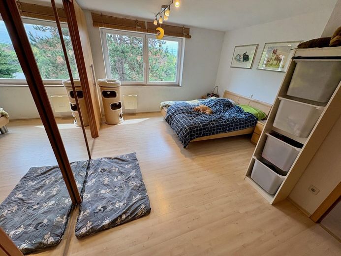 Wohnen am See: Traumwohnung mit Potenzial für zwei Einheiten, provisionsfrei von Privat – Schlafzimmer