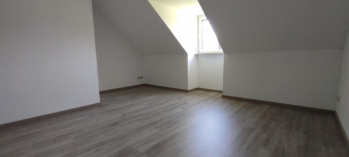 Zimmer 2. OG links