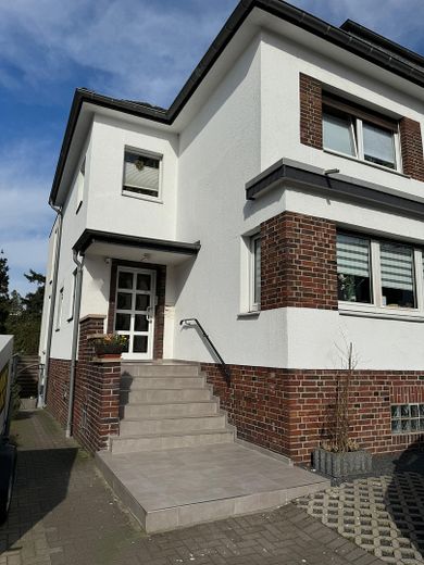 Gebäudeansicht vorne