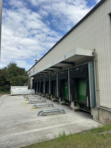 A44/A7 Kassel Warburg Breuna 18.000 qm  Lager, teilbar ab 10.000qm, EG, bis zu 35000qm Freifläche – Foto 1