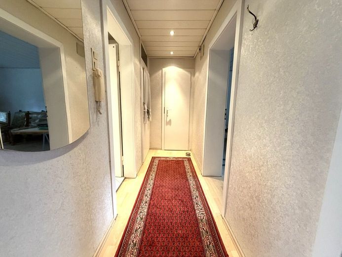 Flexibel nutzbares Dreifamilienhaus mit 3 freien Wohnungen in Mannheim-Sandhofen – Flur DG