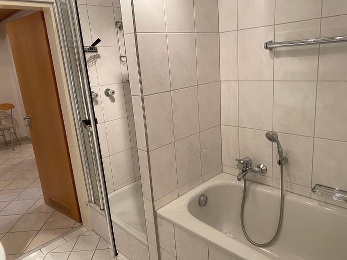 GE-Buer, 84 m2 Wfl. EG mit Garage und Balkon – Foto 13