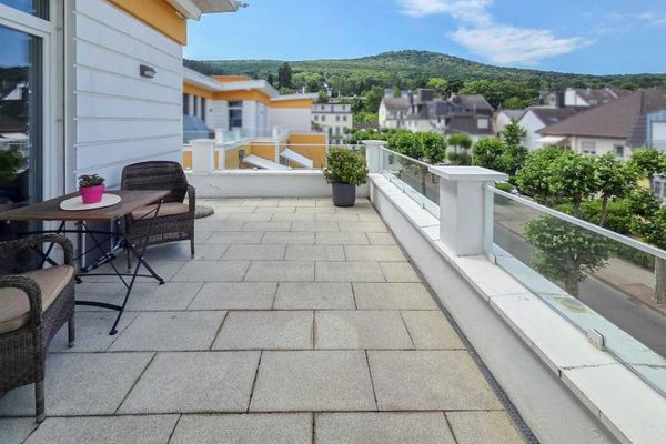 Modernes Penthouse im begehrten Ensemble „Wohnen am Lenné-Schlösschen“