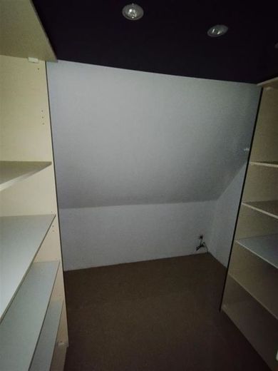 Großzügige 3-Zimmer mit EBK, großen Balkon und Laminat in zentraler Lage! – IMG_20240130_131458