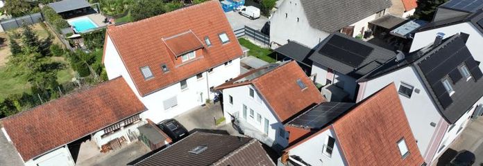 St. Leon-Rot: 8-FH, gut vermietet, 1- 3 ZKB, Bj 2004, KM70.620€ incl Photo-Voltaik, keine Käu-Prov.