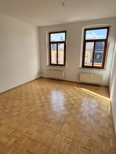 Luminoso appartamento di 2 locali con balcone e cucina attrezzata in posizione tranquilla – ideale per single – Wohnzimmer