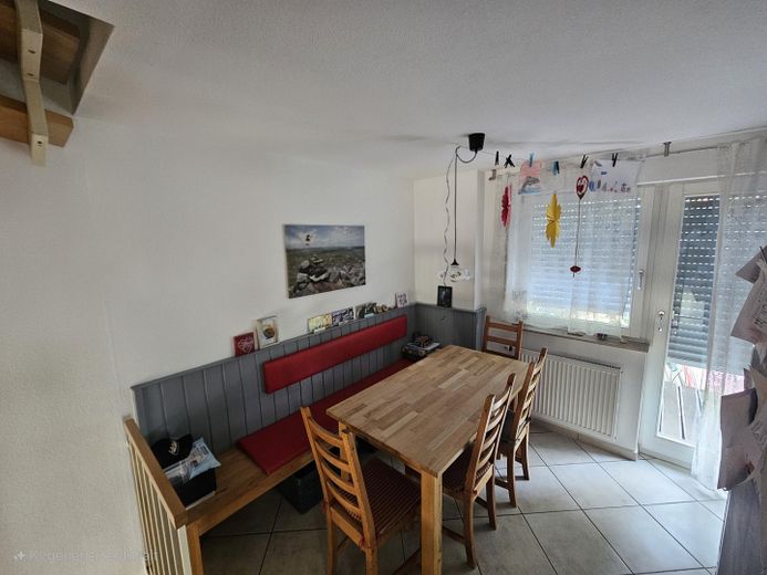 Essbereich mit Balkon