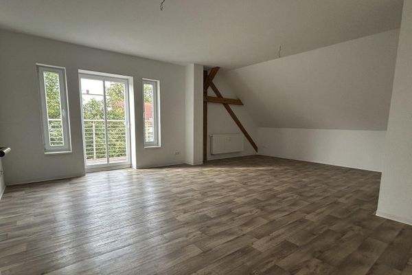 Wysokiej jakości 5-pokojowe mieszkanie z balkonem w willi miejskiej
