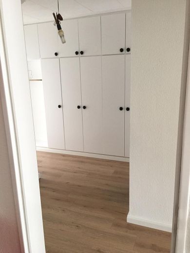 2-room apt. in a well-maintained apartment building & car parking space – Photo 12