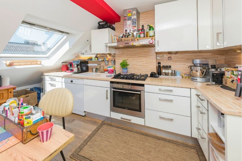 Top wohlfühl DG ETW Wohnung mit Stellplatz nahe der Fußgängerzone Dortmund-Hombruch – Küche