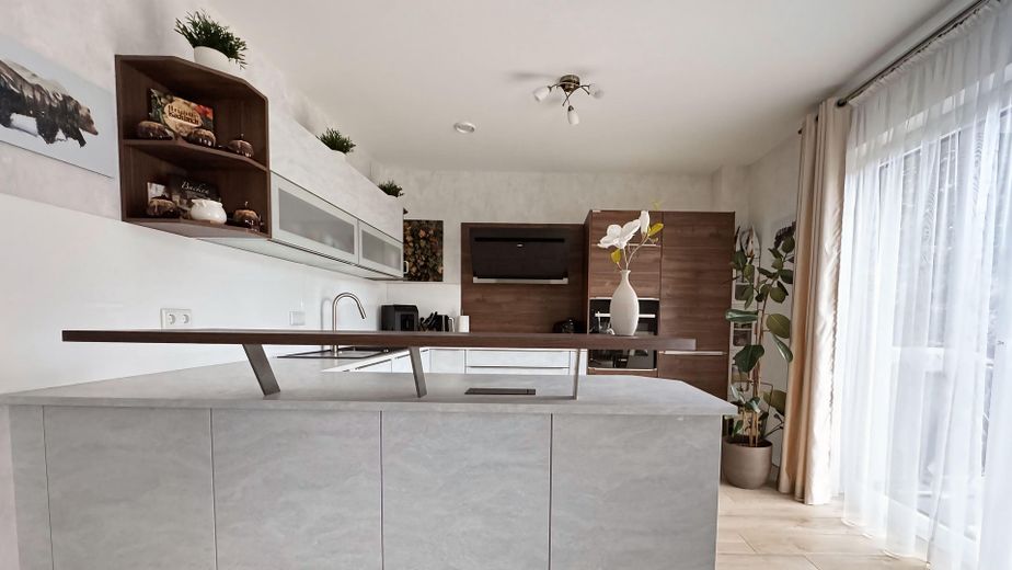 Hochwertige teilmöblierte 3-Zimmer-Wohnung mit Balkon – Foto 10