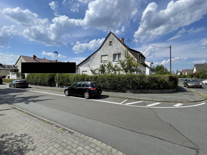 Exklusives Eckgrundstück mit hohem Entwicklungspotenzial in Egelsbach – Ansicht von Südosten