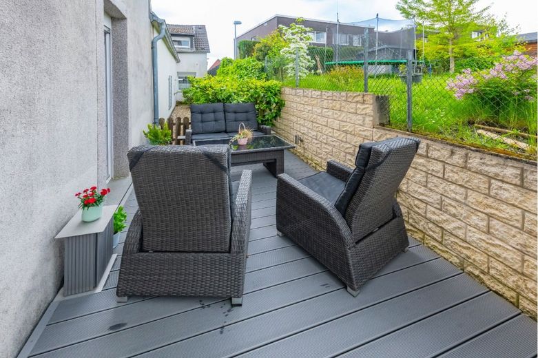Charmante Altbau Erdgeschoss Wohnung mit Terrasse in ruhiger Lage von Eichlinghofen EG – Terrasse