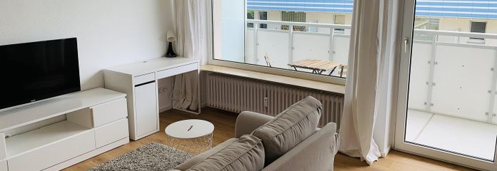 2 Sitzer Couch und HO-Arbeitsp