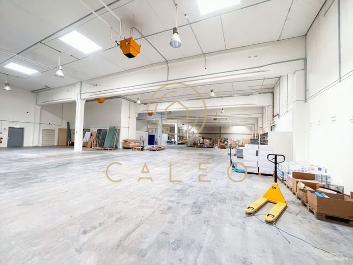 Langen ¦ 2600 m² ¦ Superficie di magazzino ¦ SENZA PROVVIGIONE – Foto 1