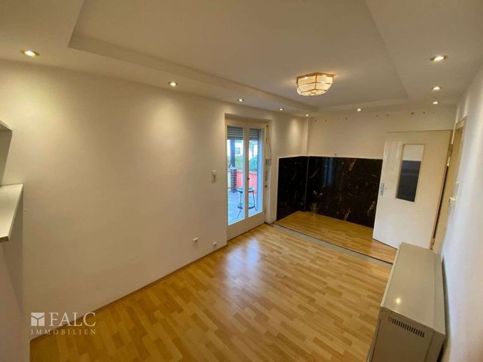 Dreifamilienhaus mit großem Grundstück in Stein bei Nürnberg – Zimmer 3 EG