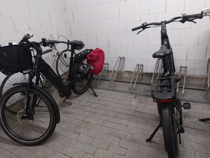 Gemütliche und voll möblierte Apartment-Whg in guter Wohnlage nahe Wienburgpark – Fahrradkeller